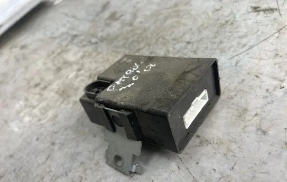 Nissan Patrol Y61 Other control units/modules 28495vb002