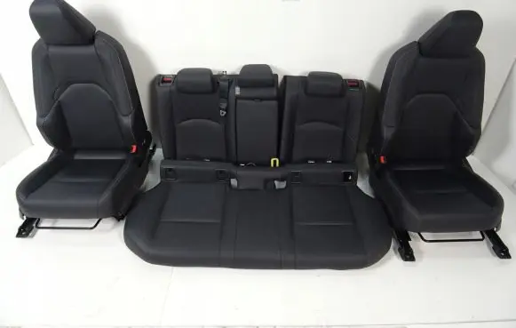 Lexus UX Seat set 
