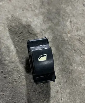 Citroen Berlingo Front door window switch trim 