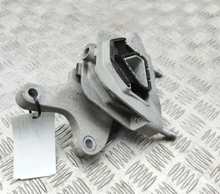 Opel Mokka B Engine mount bracket 9826551380