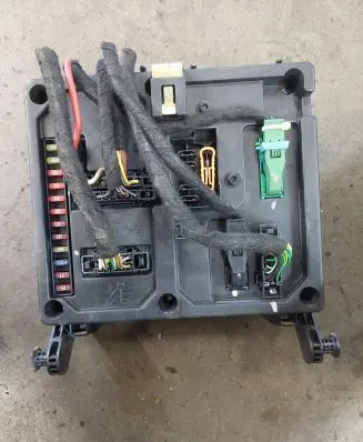 Seat Alhambra (Mk1) Fuse module 7M3962258R