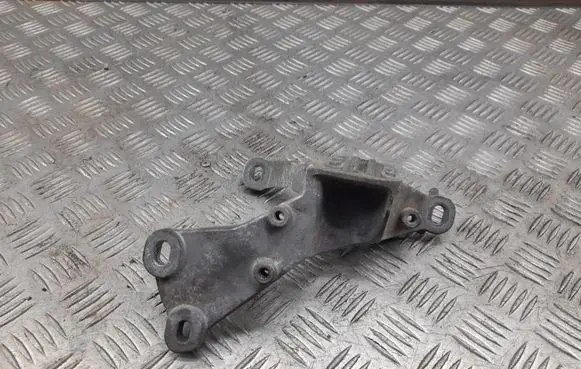Audi A8 S8 D4 4H Gearbox mounting bracket 4H0399114E