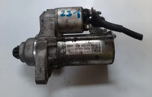 Skoda Fabia Mk2 (5J) Starter motor 02T911024N