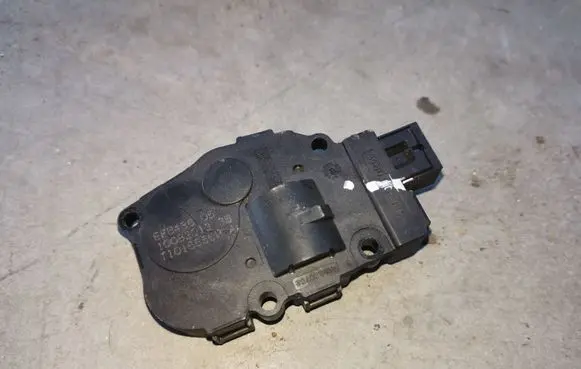 Mercedes-Benz ML W166 Air flap motor/actuator T1015556H