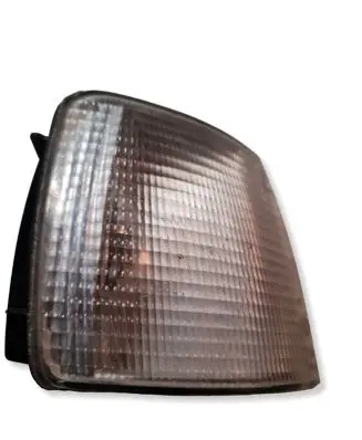 Volkswagen PASSAT B3 Front indicator light 357953050A