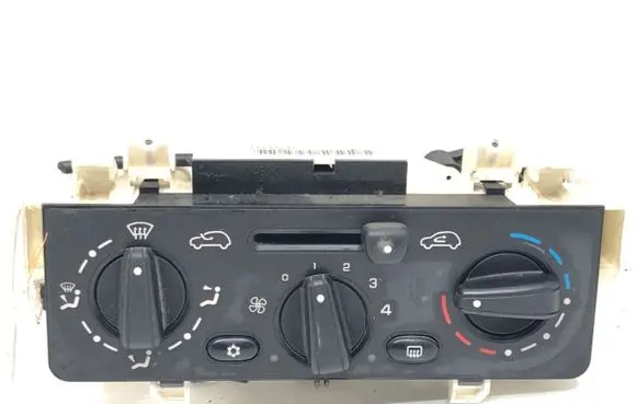 Citroen C3 Interior fan control switch F664479W