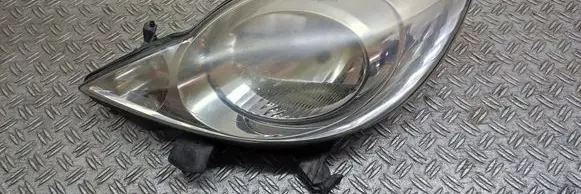 Peugeot 107 Headlight/headlamp 811500H030