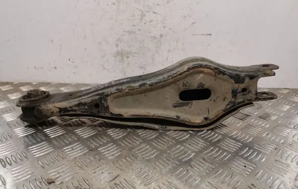 Hyundai Santa Fe Rear control arm