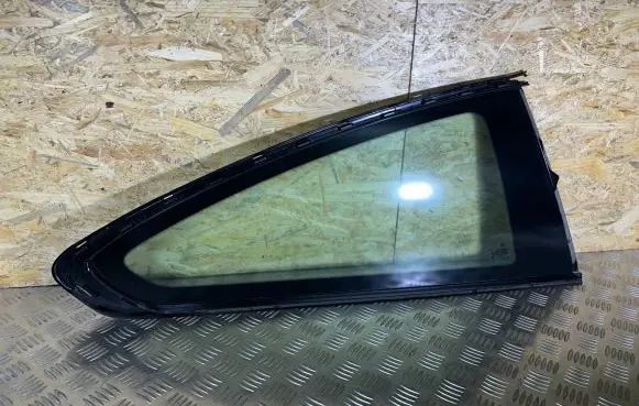 BMW 4 F32 F33 Rear vent window glass 4828484