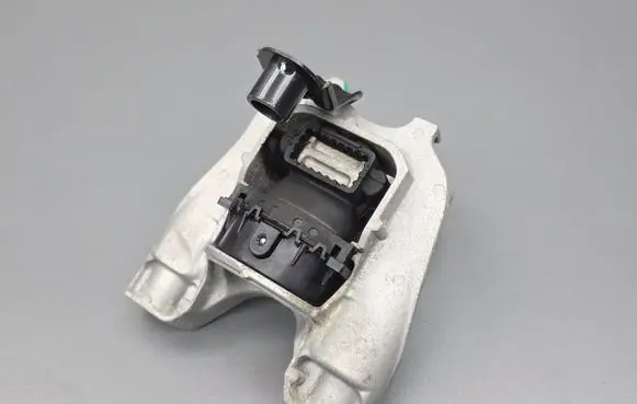 Ford Fiesta Engine mount bracket H1BG6F012CB