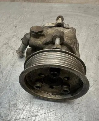 Volkswagen Crafter Power steering pump pulley 06H145255F