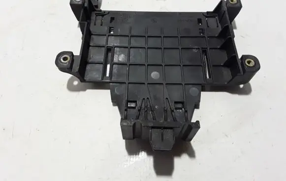 Volvo S80 Other engine bay part