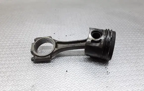 Piston with connecting rod
