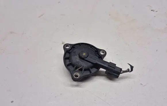Chrysler Town u0026 Country V Camshaft vanos timing valve 05184101AG