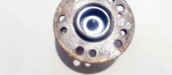 Mercedes-Benz A W168 Rear wheel hub