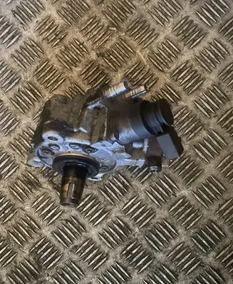 Mini Cooper Countryman R60 Fuel injection high pressure pump 7823452 782345202