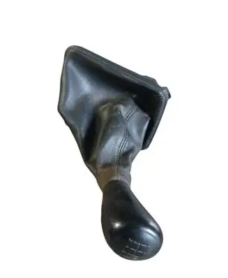 Subaru Forester SG Gear lever shifter trim leather/knob 