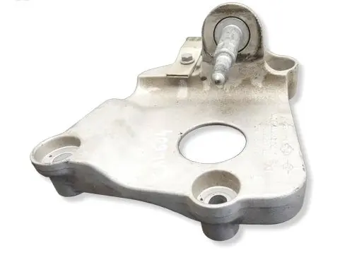 Smart ForFour II W453 Engine mounting bracket 751189885R A4532410121