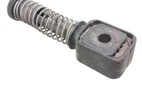 Volkswagen Caddy Gear shift cable linkage 1K0711761B