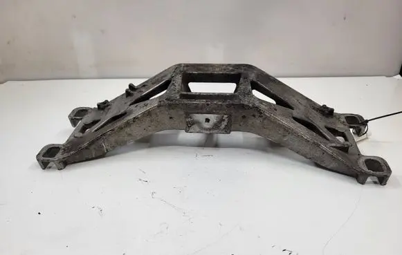 Jaguar XE Gearbox mounting bracket GX735060CB