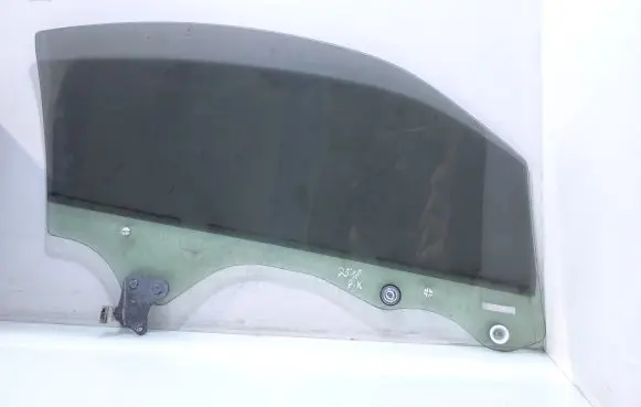 Toyota GT 86 Front door window/glass (coupe) AS2