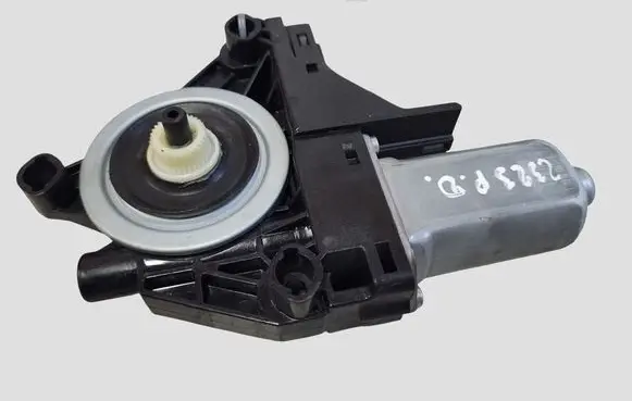 Volvo V40 Front door window regulator motor 966269103 130201