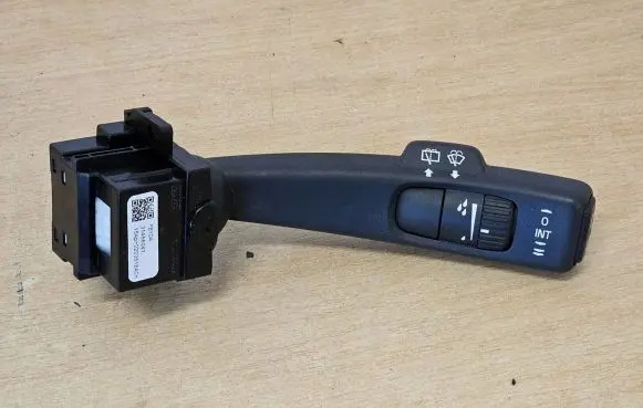 Volvo V40 Wiper control stalk 31456041