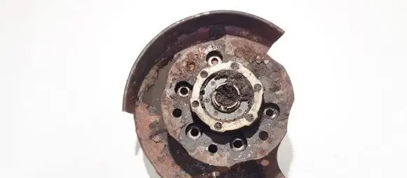 Nissan Terrano Front wheel hub