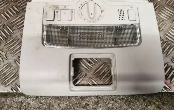 Volkswagen Touran I Front seat light 1T0877389A