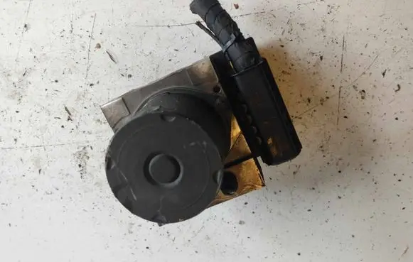 BMW 6 E63 E64 ABS Pump 0265950376 48414J0385