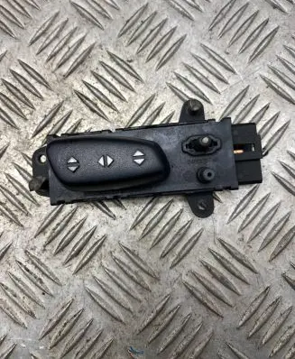 Chrysler Voyager Seat control module 04601757AB