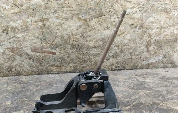 Mitsubishi Space Star Gear shifter/selector