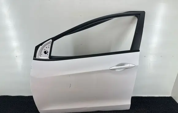 Hyundai i30 Front door 