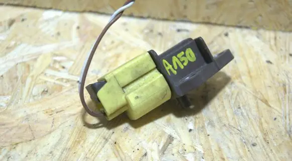 Audi A4 S4 B8 8K Airbag deployment crash/impact sensor 8K0959651