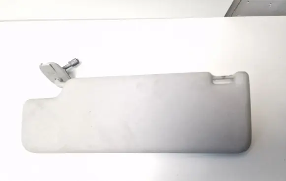 Sun visor