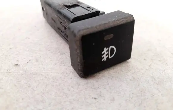 Fog light switch