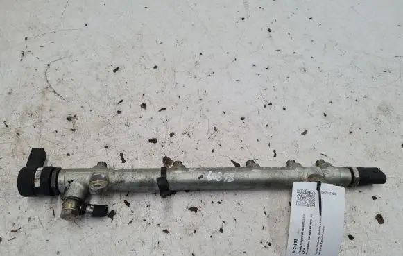 Mercedes-Benz Vito Viano W638 Fuel main line pipe 6110700395