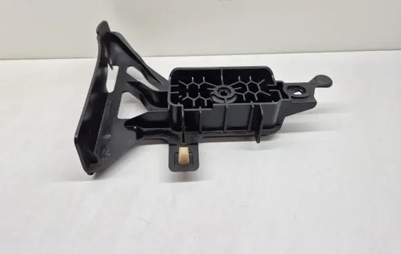 Porsche Cayenne (92A) Jacking socket point 7P5802819A