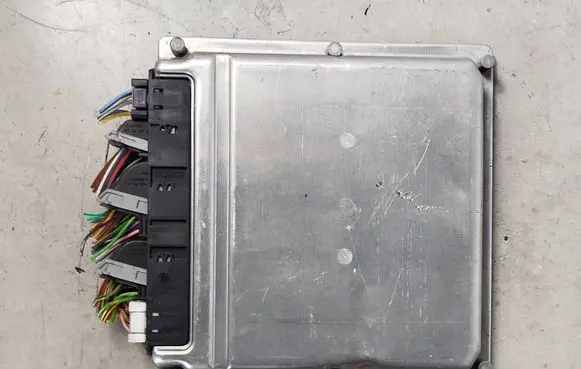 Mercedes-Benz S W220 Engine control unit/module A1131530079 0261207121