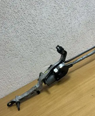 Mercedes-Benz CLS C218 X218 Front wiper linkage and motor A2128201340 D6683