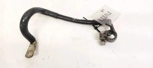 Volkswagen PASSAT B6 Positive cable (battery)