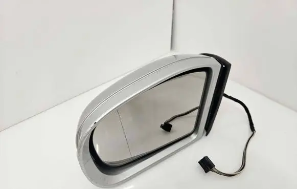 Mercedes-Benz C W203 Front door electric wing mirror 413133417