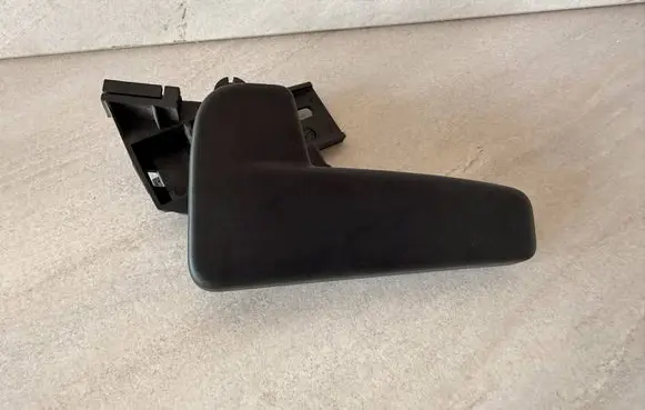 Seat Alhambra (Mk2) Engine bonnet (hood) release handle 6R1823533