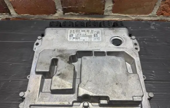 Mercedes-Benz V Class W447 Engine control unit/module A6549008000 0281036843
