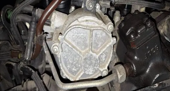 Citroen C5 Vacuum pump D1651B