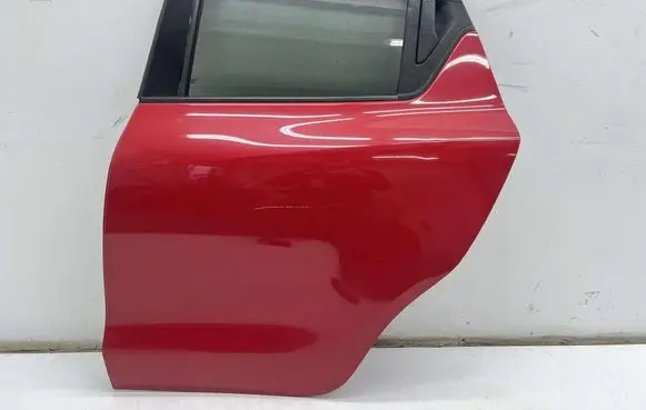 Suzuki Swift III Rear door MMAUTKO23350