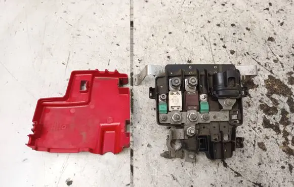 Opel Vivaro Positive wiring loom 