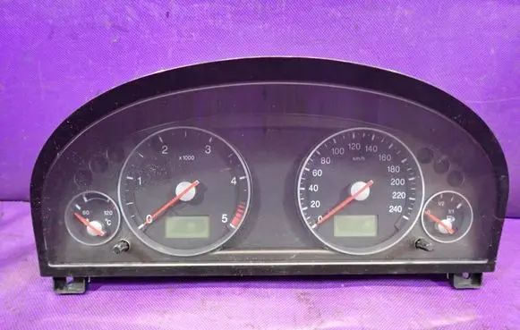 Ford Mondeo Mk III Speedometer (instrument cluster) 3S7T10849GD