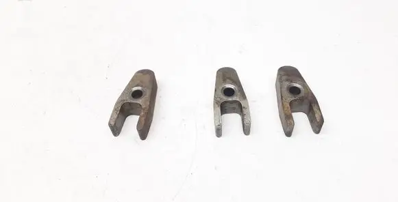 Mercedes-Benz S W221 Fuel Injector clamp holder 