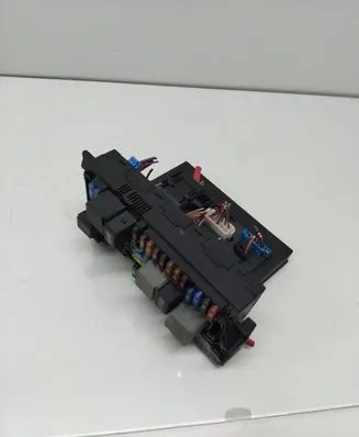 Mercedes-Benz E W211 Fuse module 2115454301 00005929A2